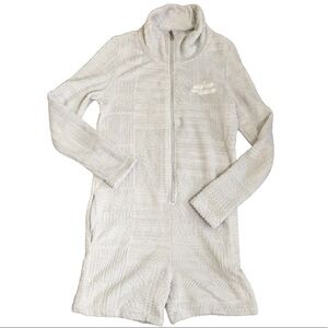 LA VIE EN ROSE Plush Wishes Short PJ Romper/Onesie With Pockets Grey Size Small